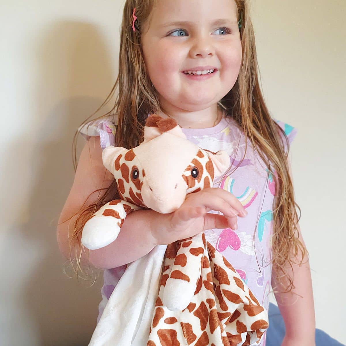 Love By Emi Lullaby and White Noise Comforter - Aria the Giraffe