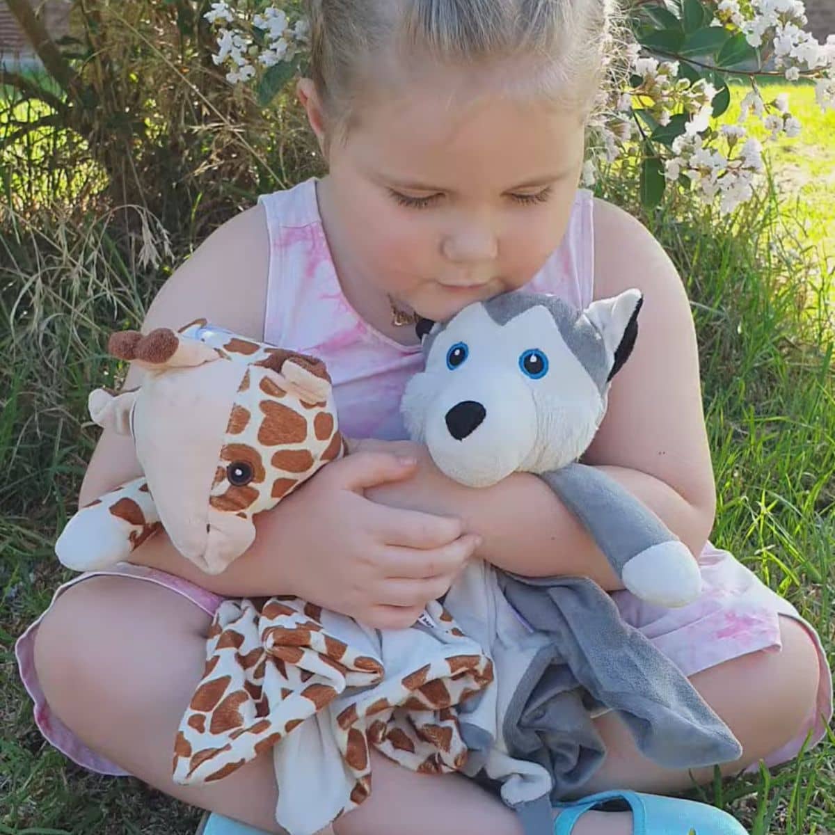 Love By Emi Lullaby and White Noise Comforter - Harli the Husky