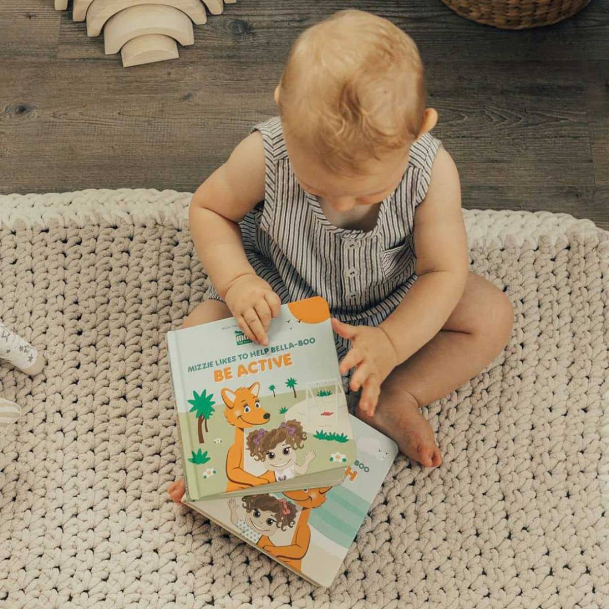Mizzie the Kangaroo - Touch & Feel Book - Be Active