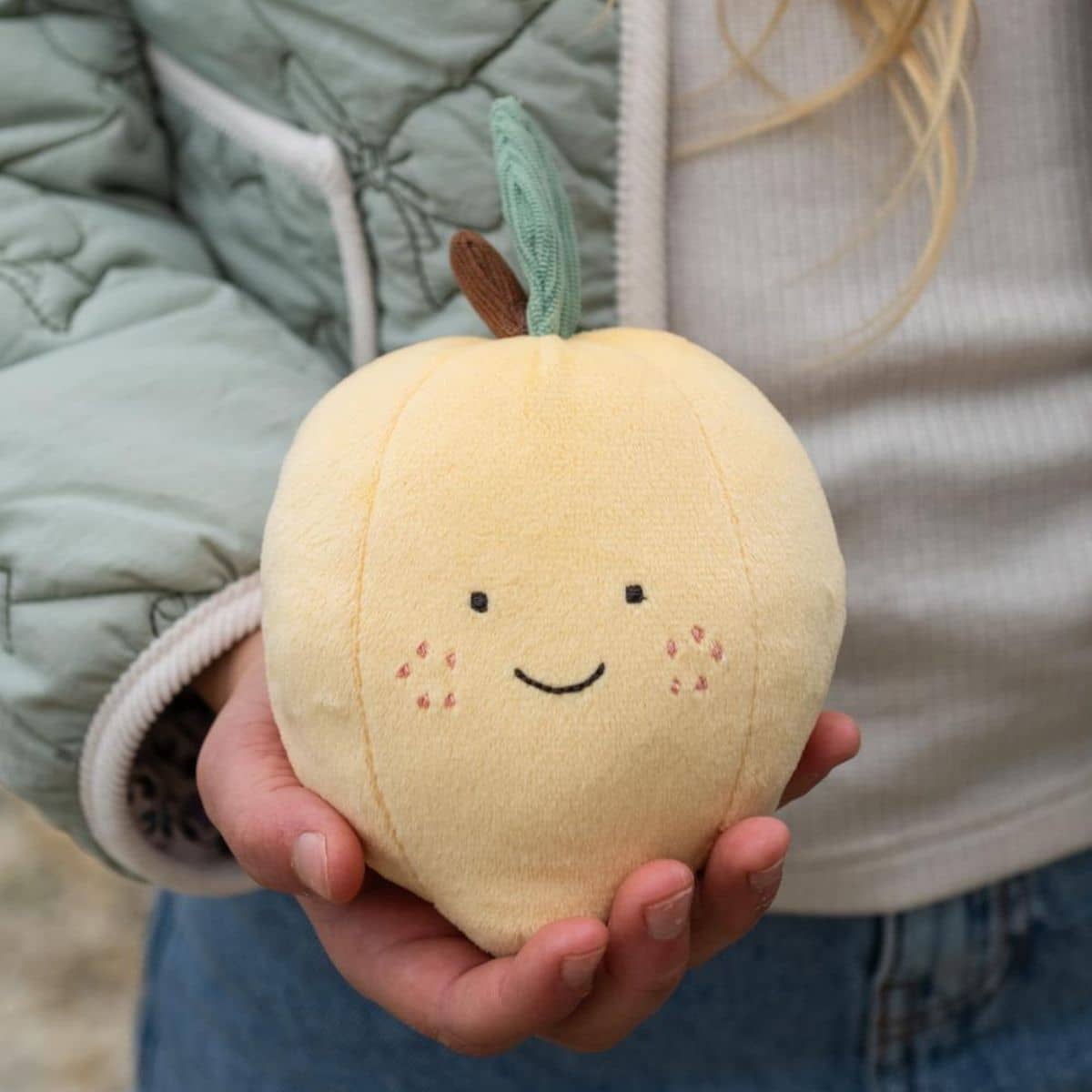 Nana Huchy Léa Lemon - The Resilient Friend