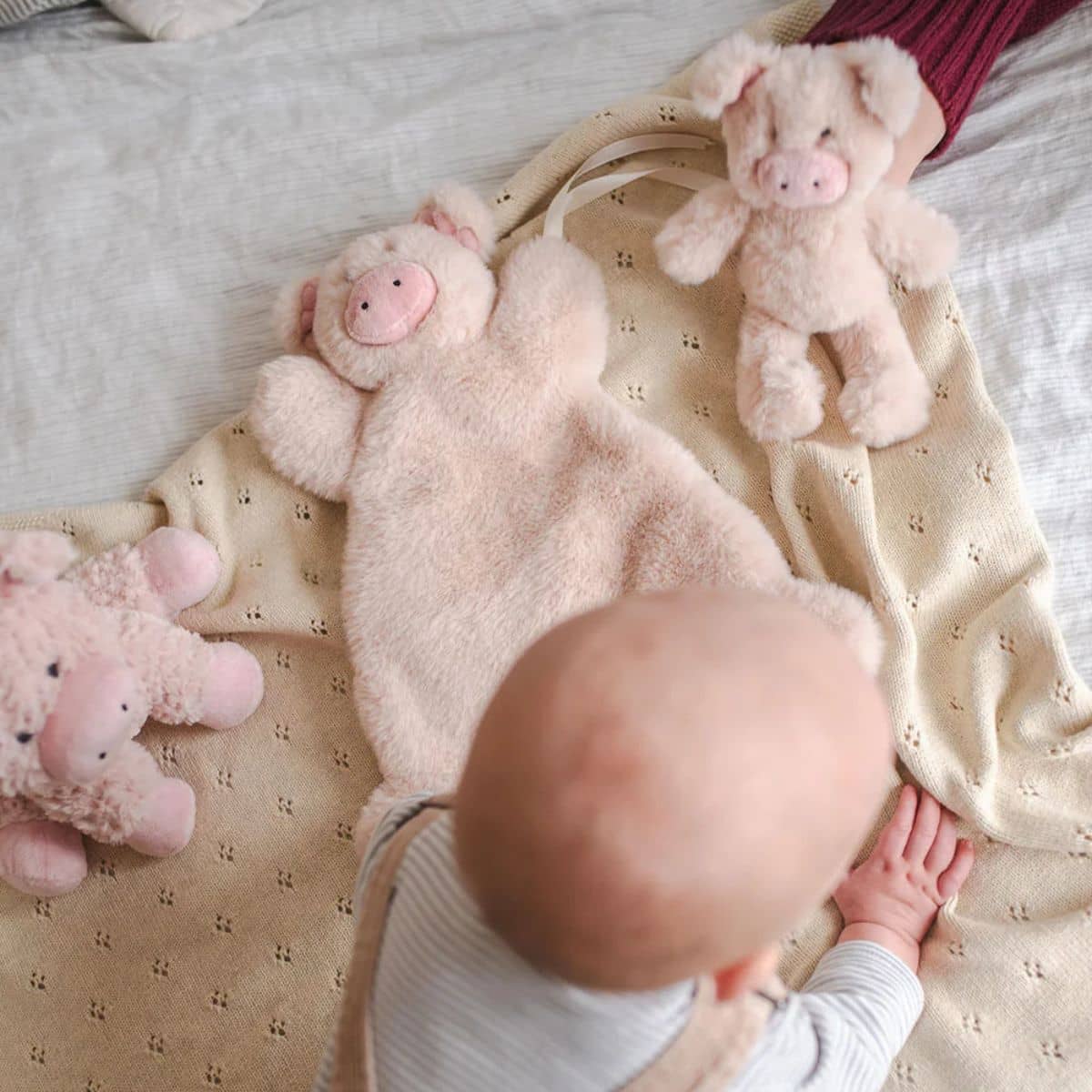 Nana Huchy Poppy the Pig Hoochy Coochie Comfort Puppet