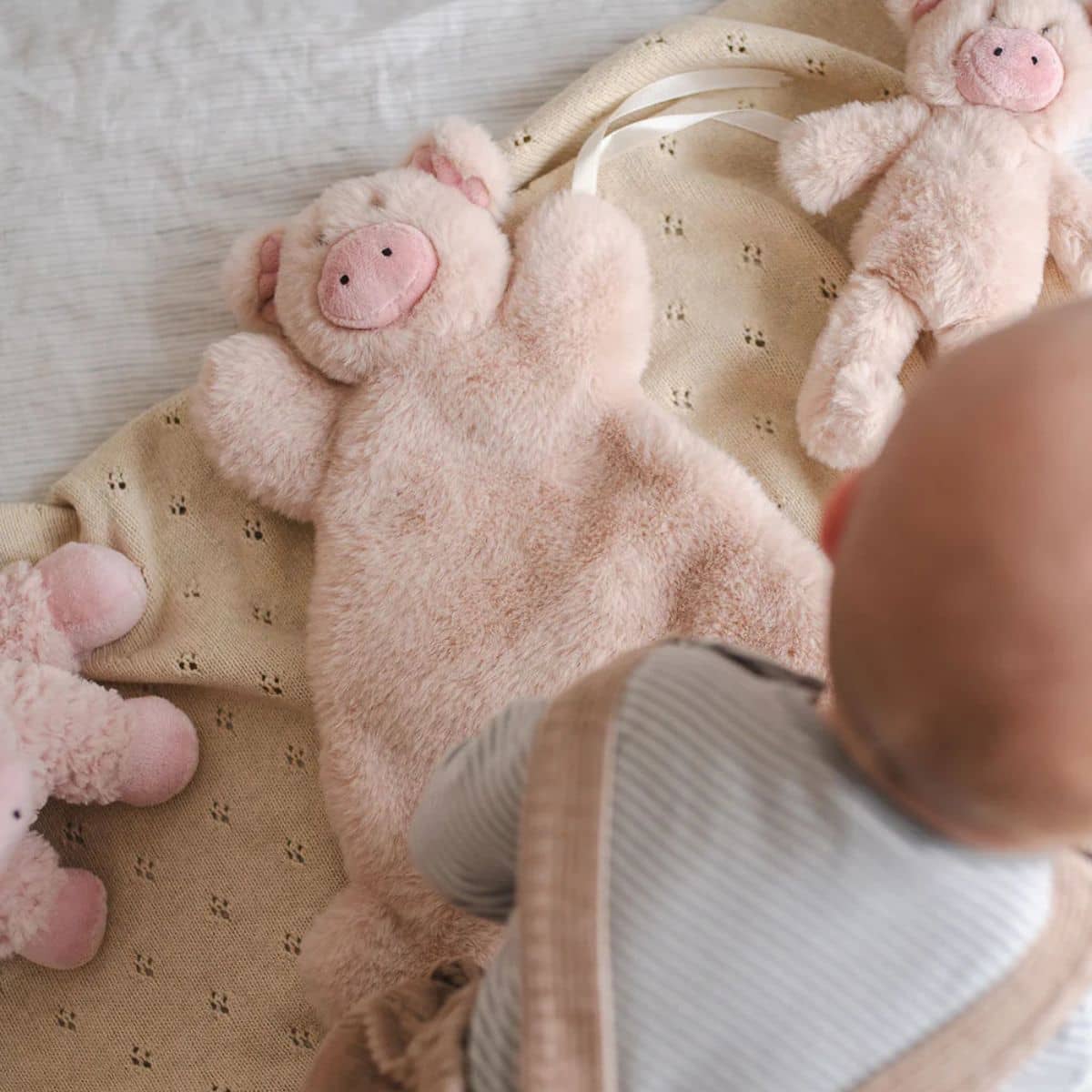 Nana Huchy Poppy the Pig Hoochy Coochie Comfort Puppet