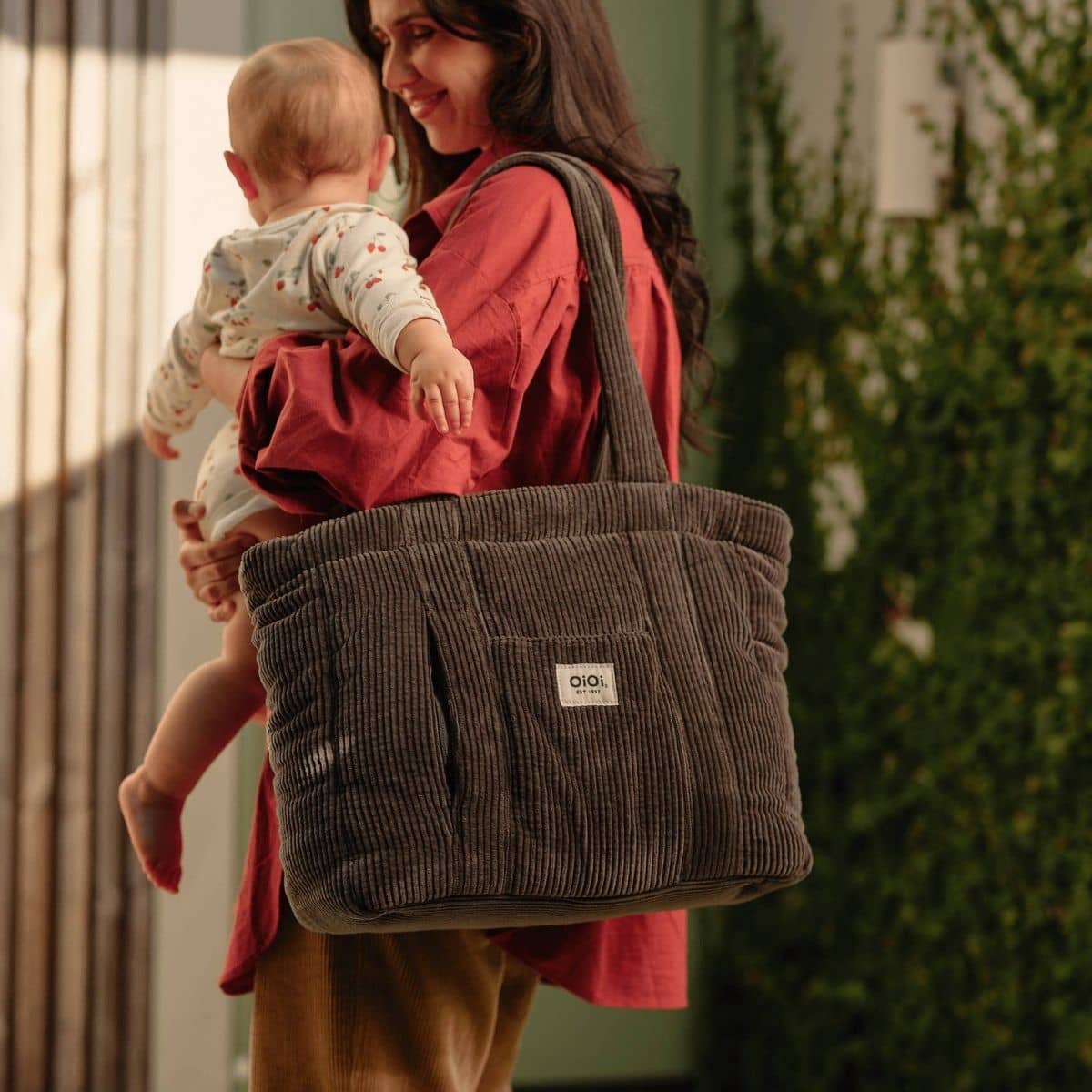 OiOi Corduroy Everyday Tote - Chocolate Brown