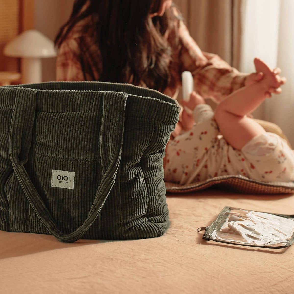 OiOi Corduroy Everyday Tote - Moss Green
