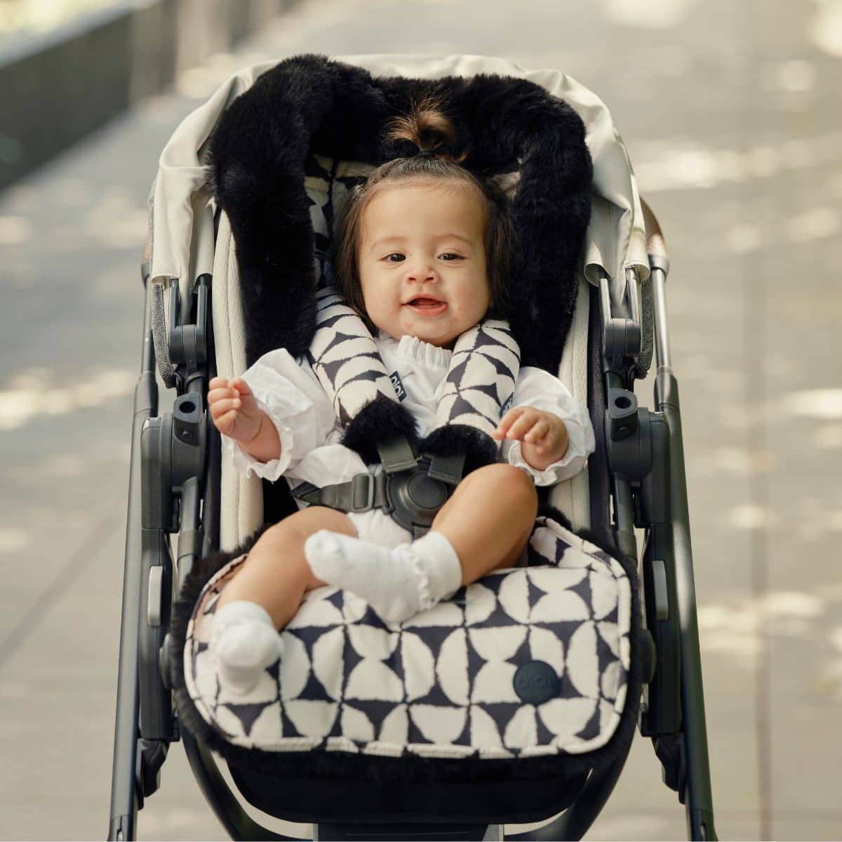 OiOi Reversible Cozy Fleece Pram Liner - Hourglass