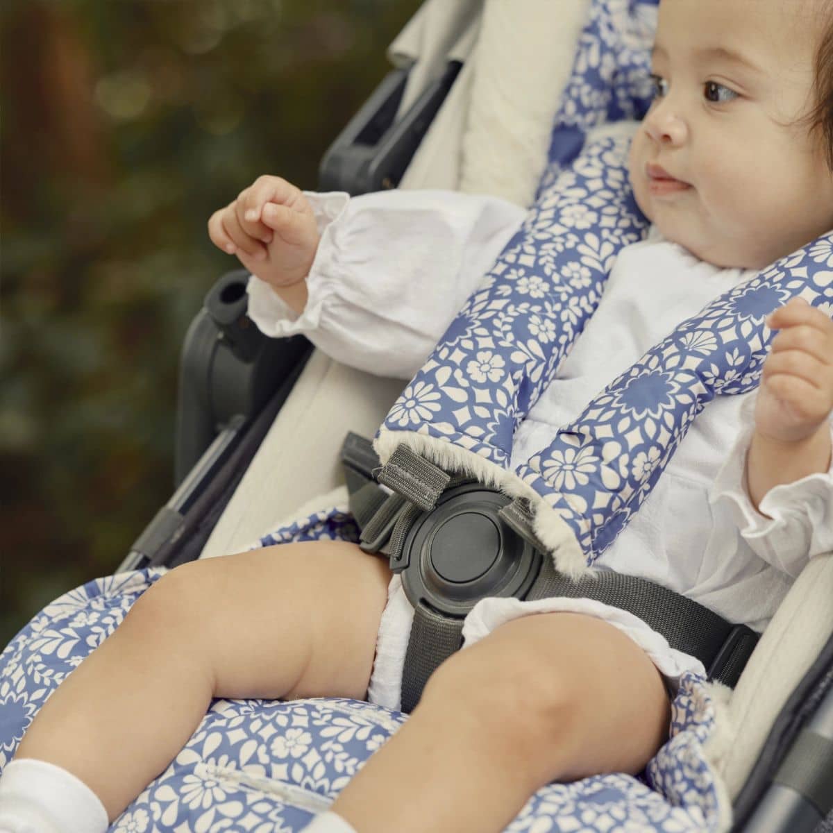 OiOi Reversible Pram Harness Cover Set - Moroccan Tile and Cozy Fleece