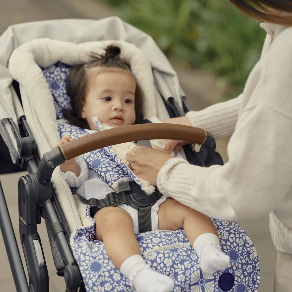 OiOi Reversible Pram Harness Cover Set - Moroccan Tile and Cozy Fleece