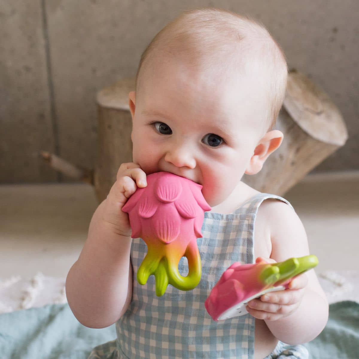 Oli & Carol Natural Rubber Teether - Fuchsia the Dragonfruit