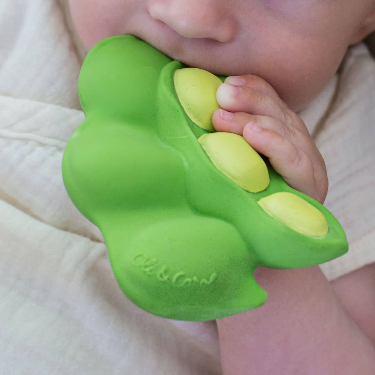 Oli & Carol Natural Rubber Teether - Keiko the Edamame