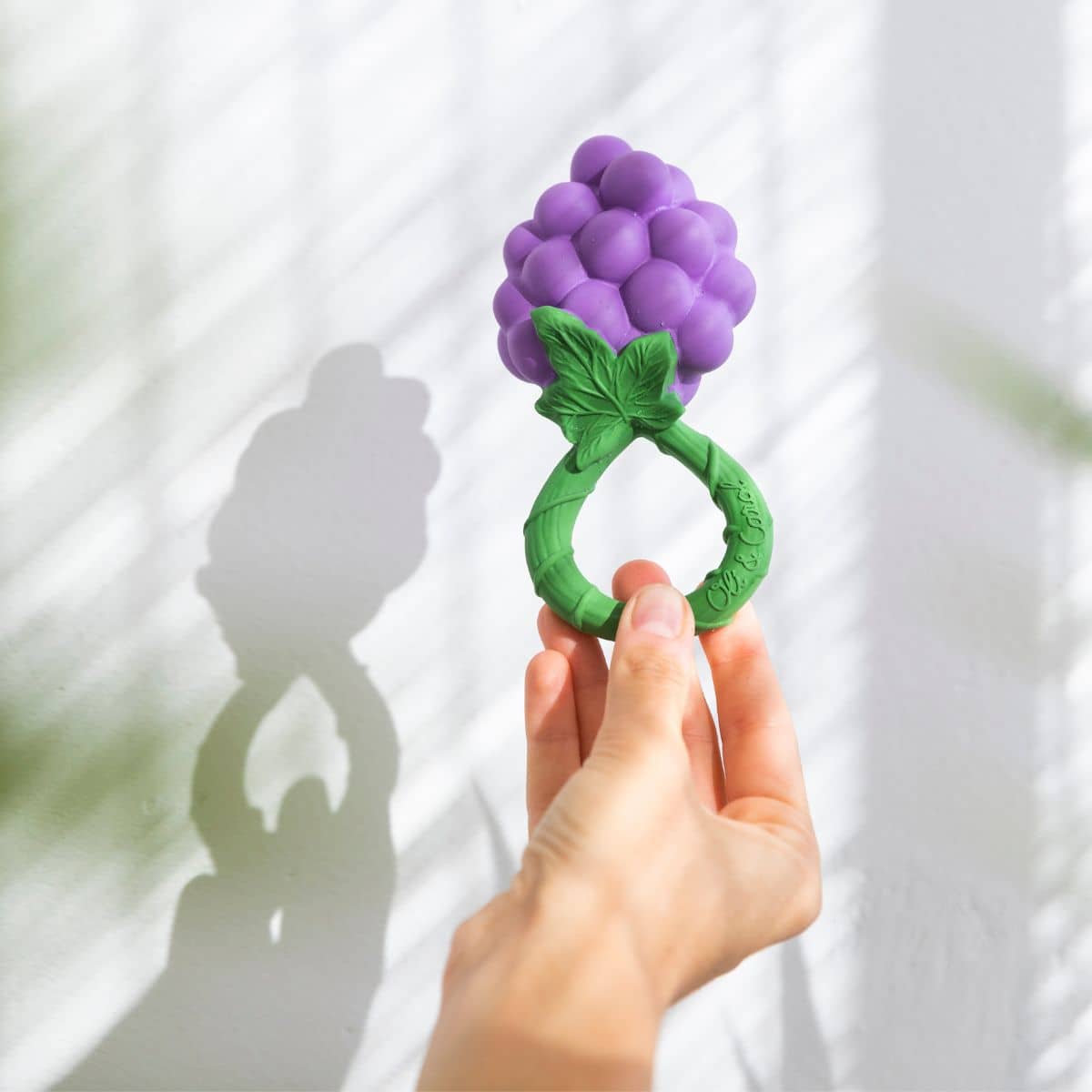 Oli & Carol 2 in 1 Rattle Toy and Teether - Grape