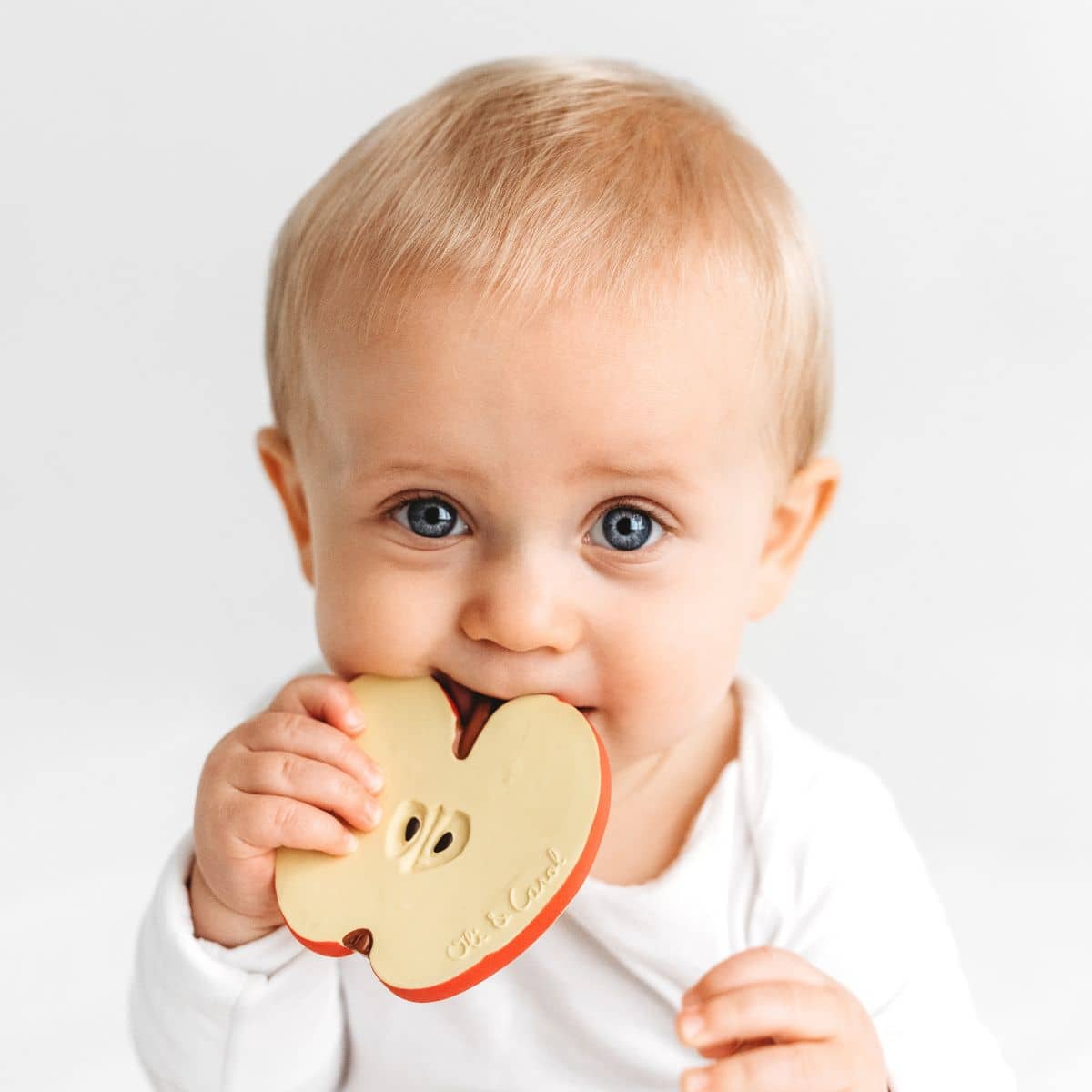 Oli and Carol Natural Rubber Teether - Pepita the Apple