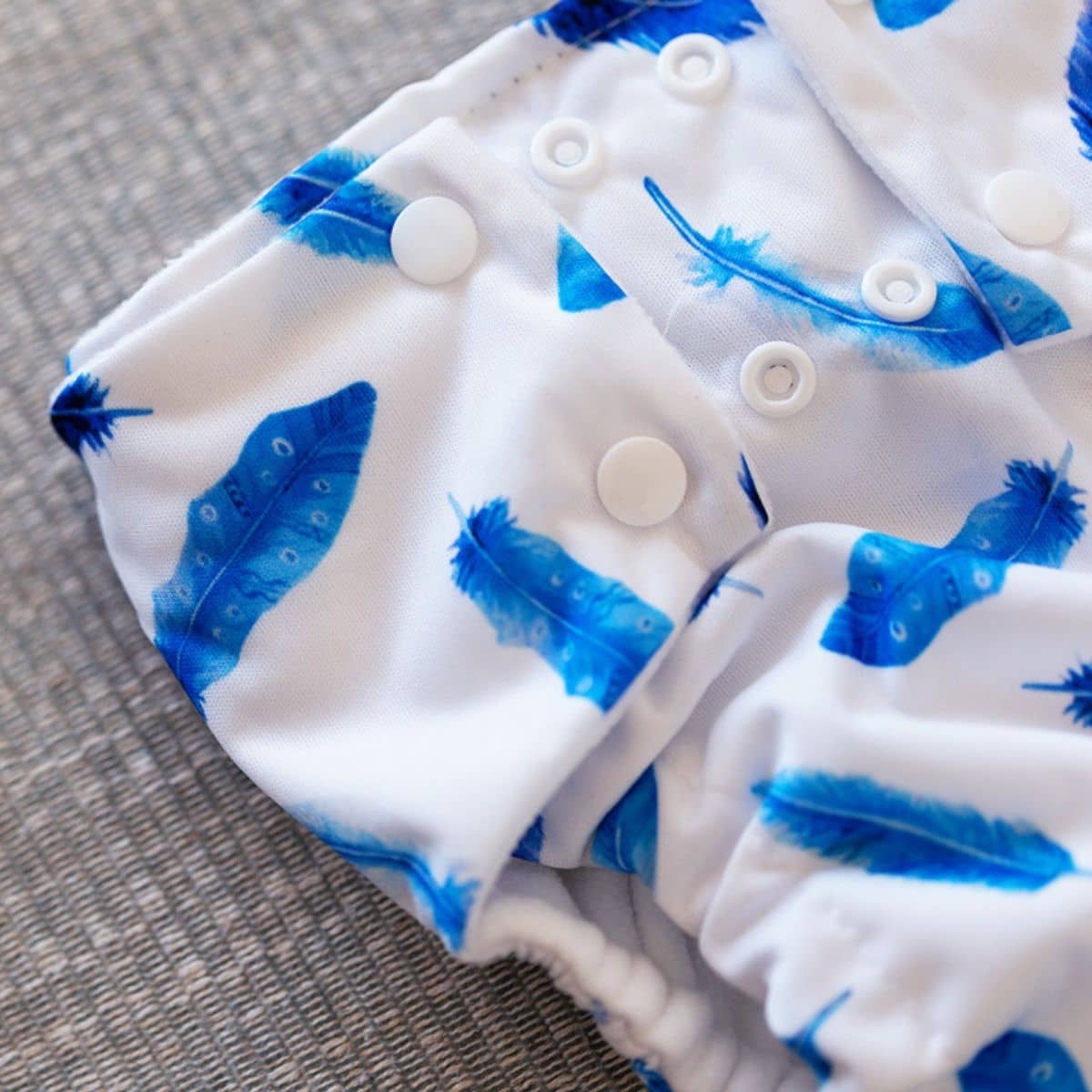 Pea Pods One Size Reusable Nappy - Feathers