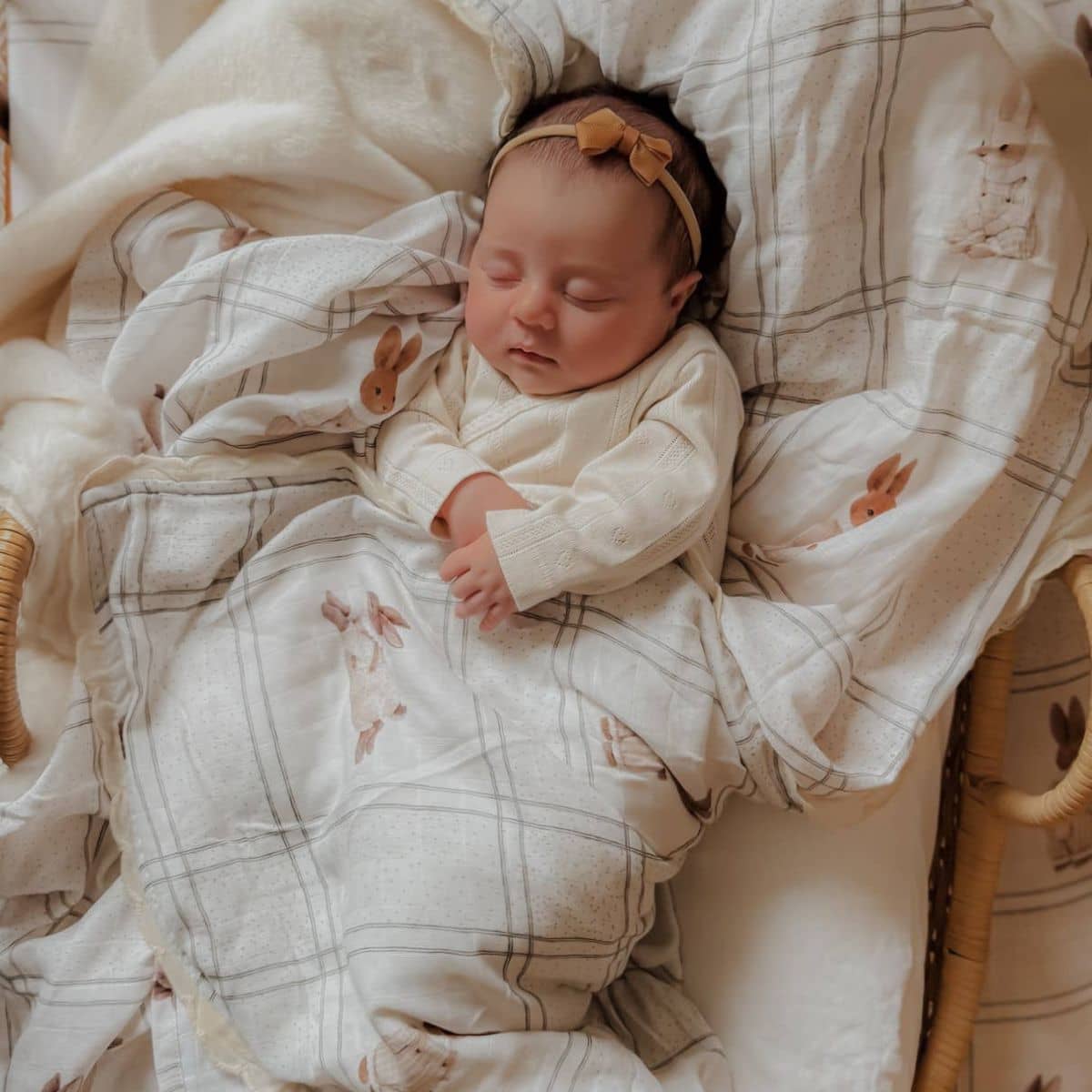 Pop Ya Tot Fur Lined Cot Blanket - Little Cottontail