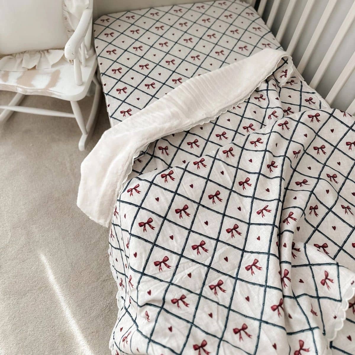 Pop Ya Tot Fur Lined Cot Blanket - Bow Peep