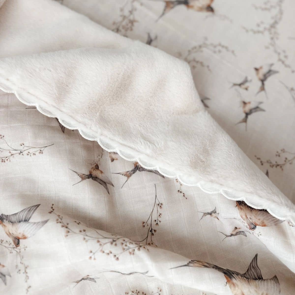 Pop Ya Tot Fur Lined Cot Blanket - Nightingale