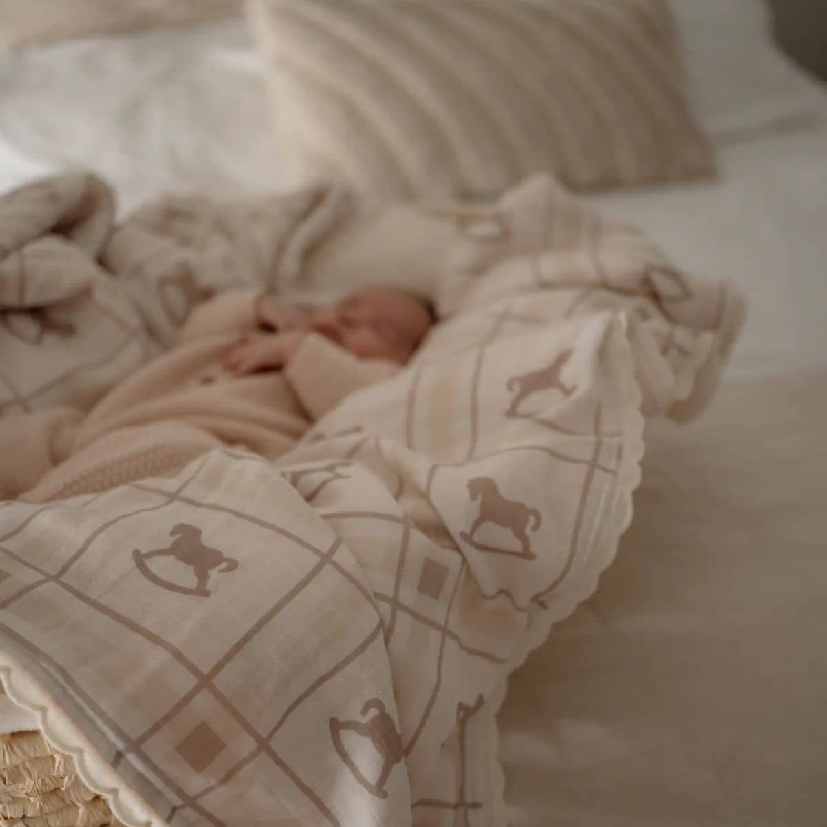 Pop Ya Tot Fur Lined Cot Blanket - The Rocking Horse