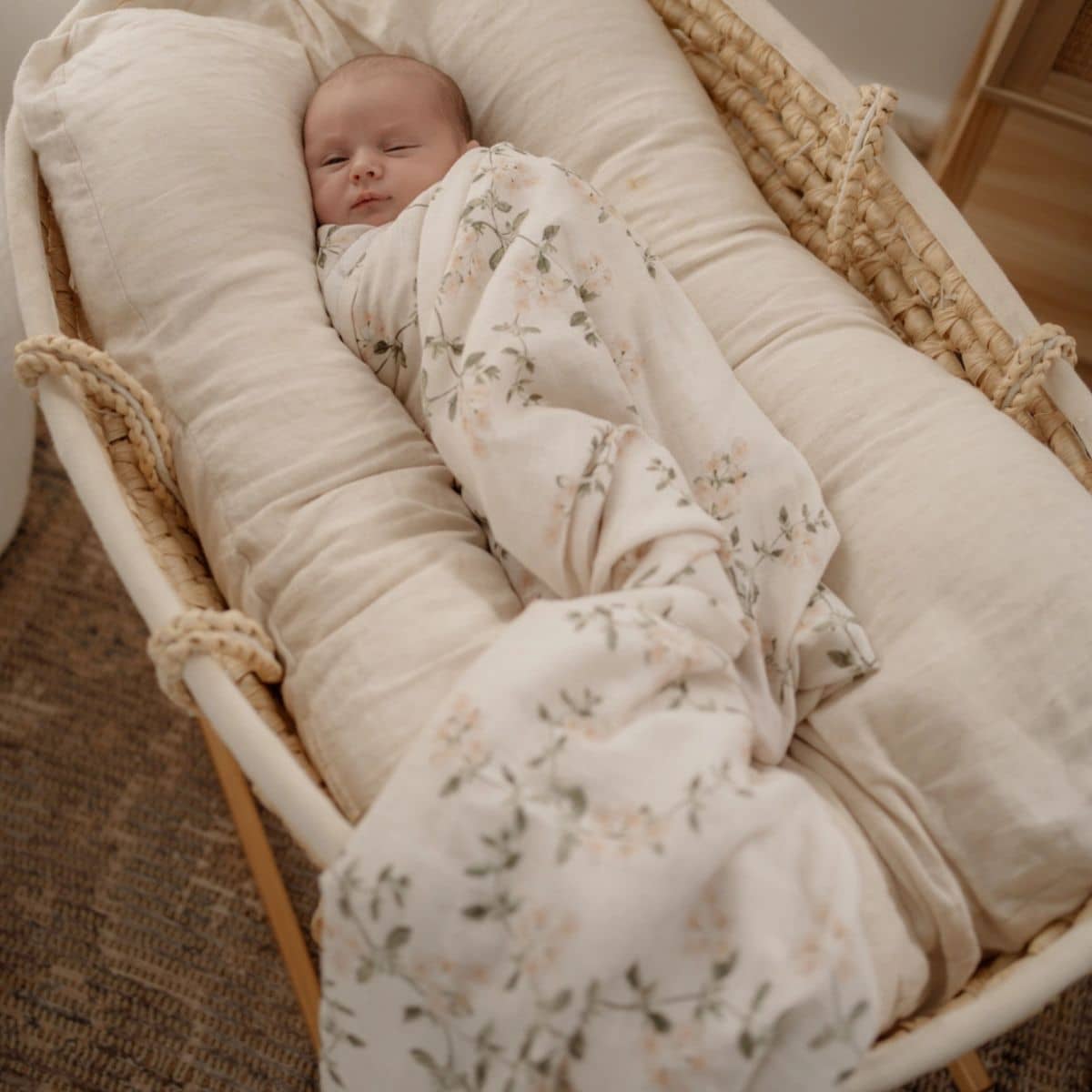 Pop Ya Tot Organic Cotton Swaddle Wrap - Fleur Blanche