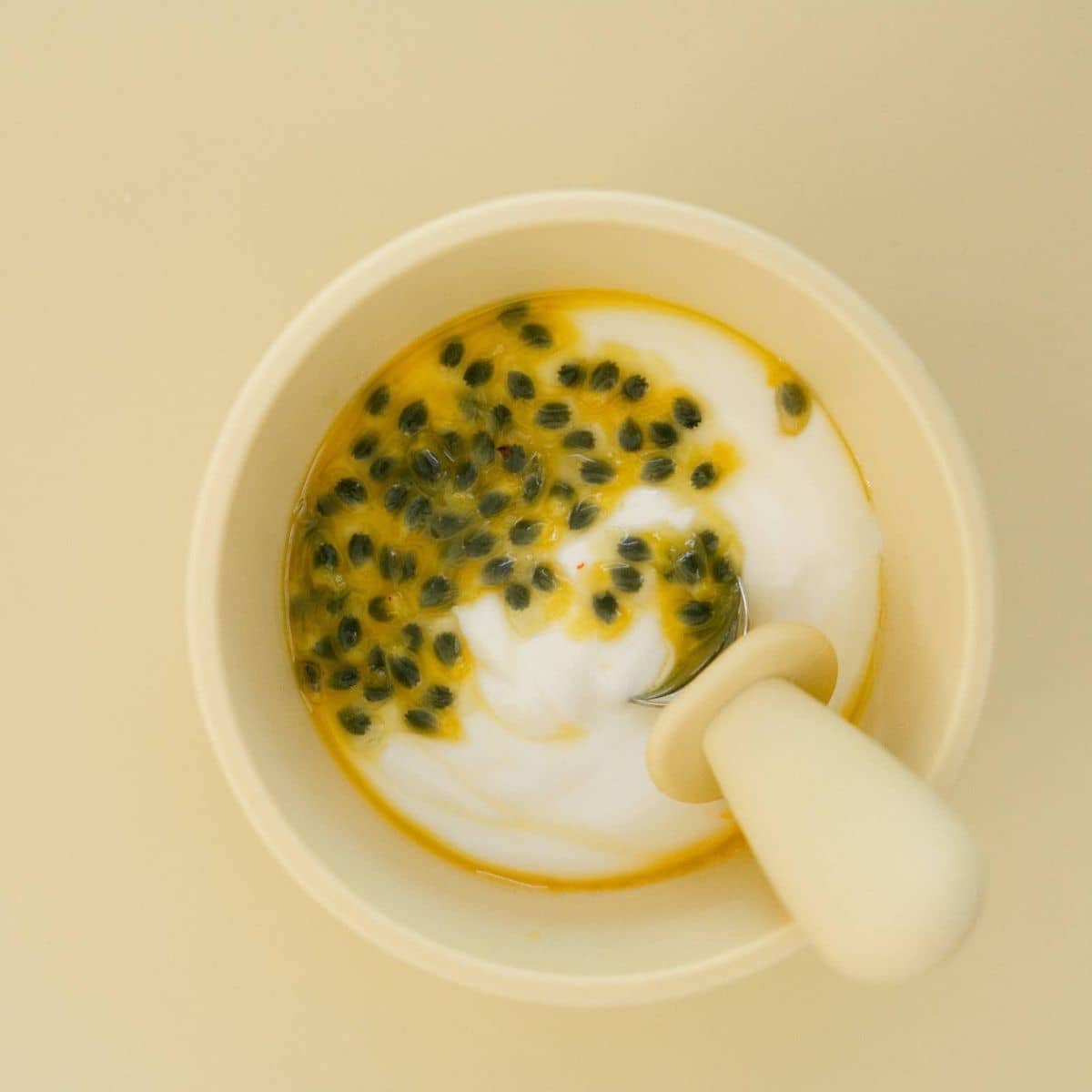 Rommer Silicone Bowl + Lid - Pina