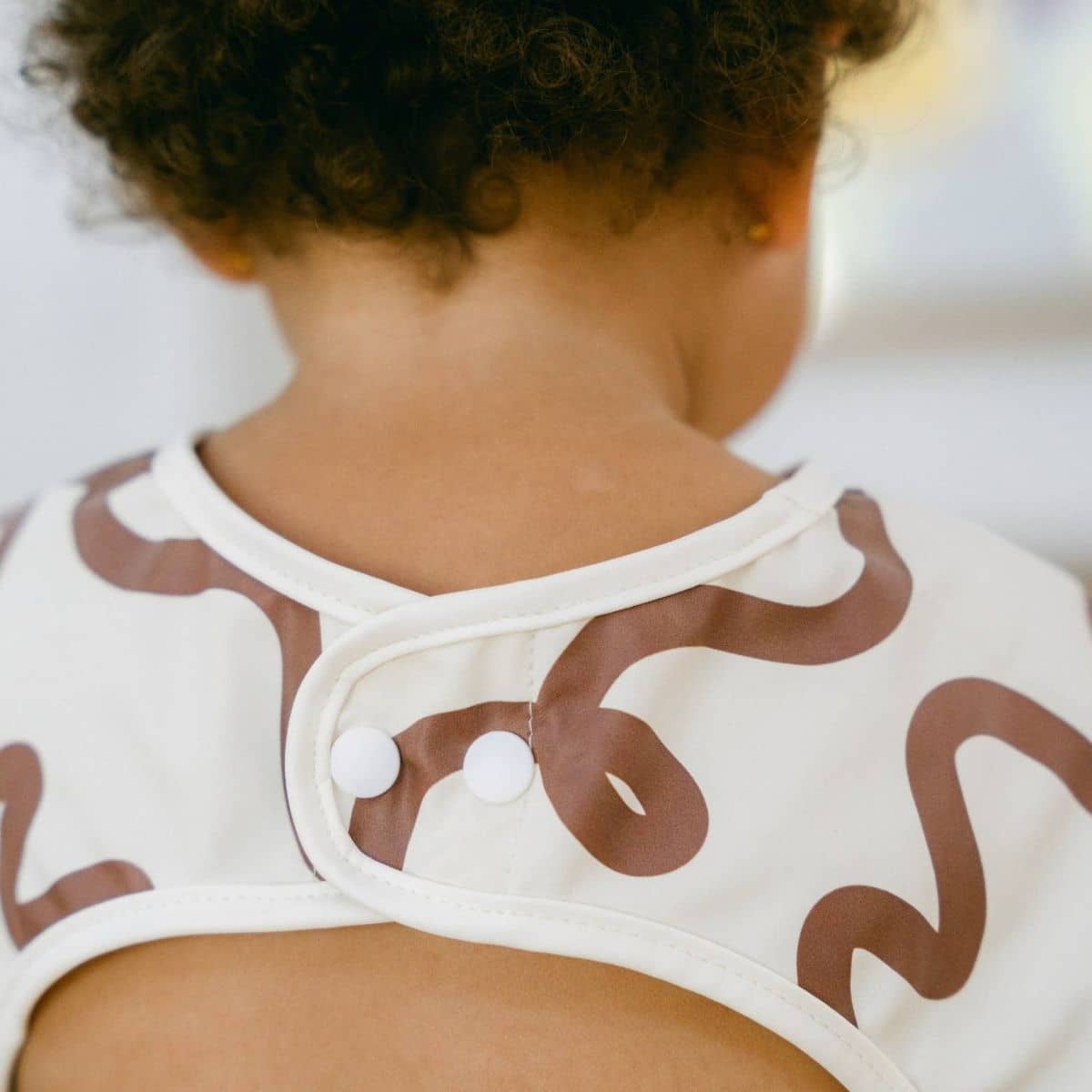 Rommer Smock Bib - Mocha