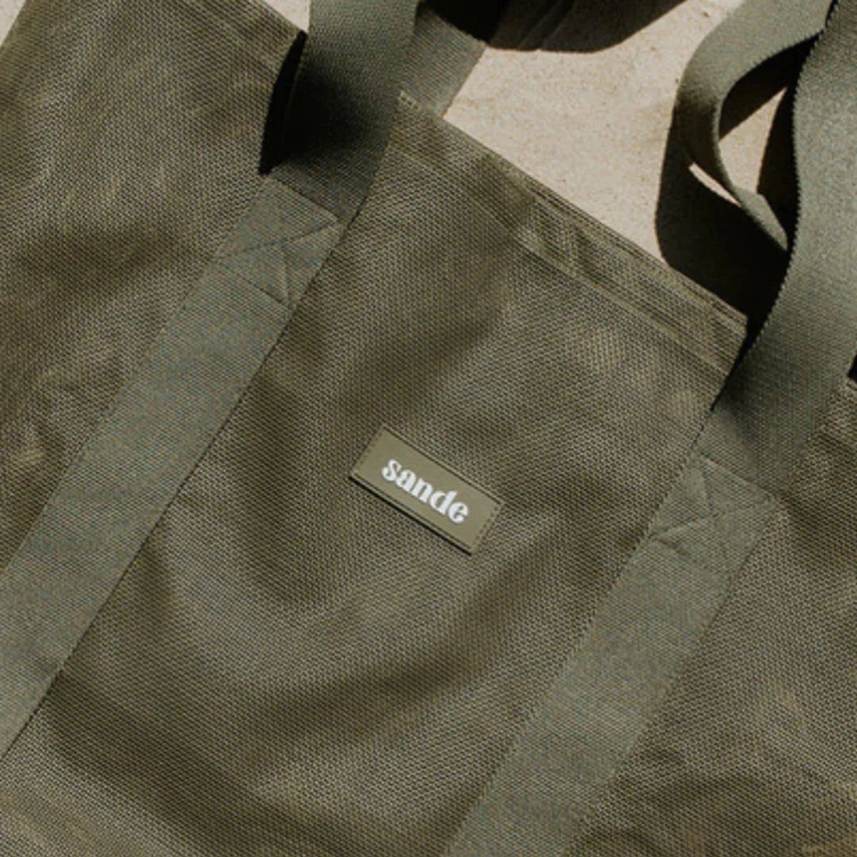 Sande Kids Beach Hauler - Mini Mesh Beach Bag – Pandanus