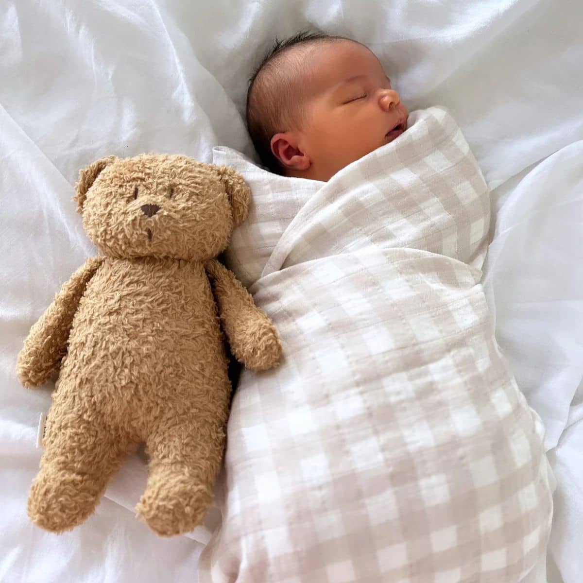 Snug as a Bub + Co Organic Cotton Muslin Swaddle - Classic Gingham