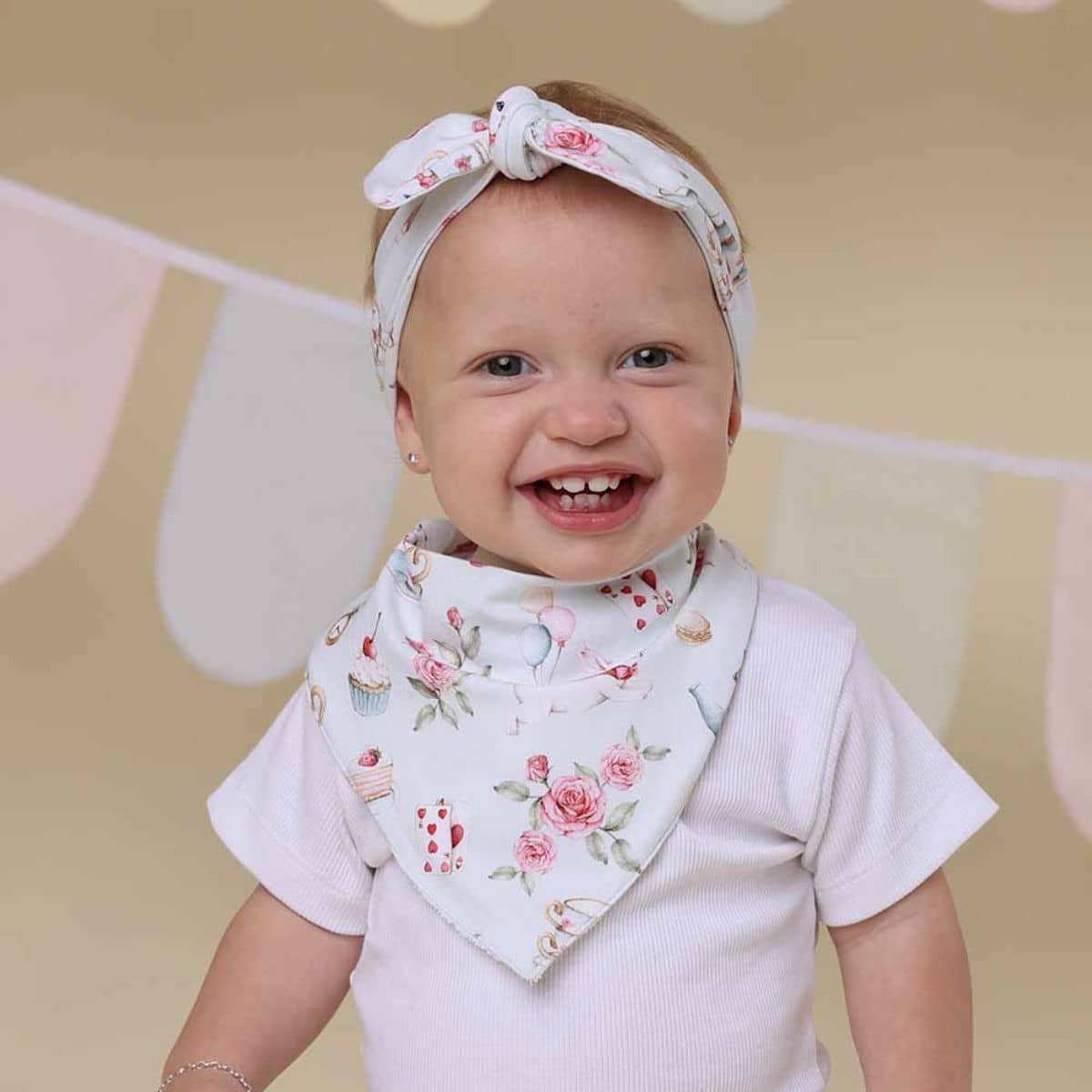 Snuggle Hunny Bandana Dribble Bib - White Rabbit