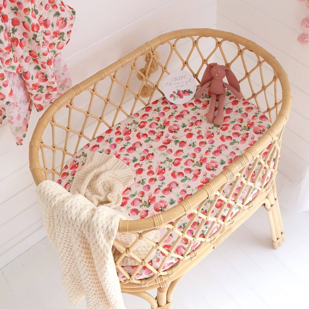 Snuggle Hunny Fitted Bassinet Sheet and Change Pad Cover - Strawberry