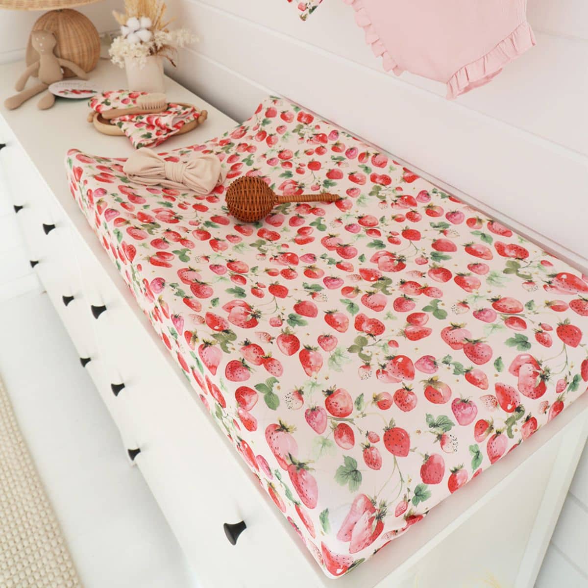 Snuggle Hunny Fitted Bassinet Sheet and Change Pad Cover - Strawberry