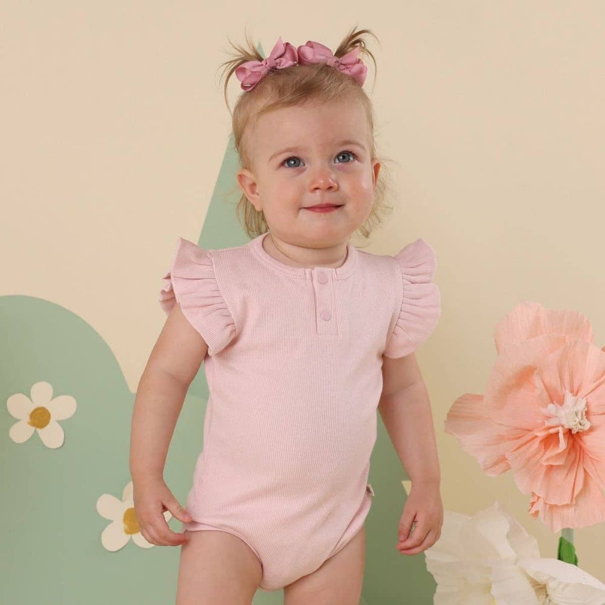 Snuggle Hunny Short Sleeve Bodysuit - Baby Pink Frill Rib