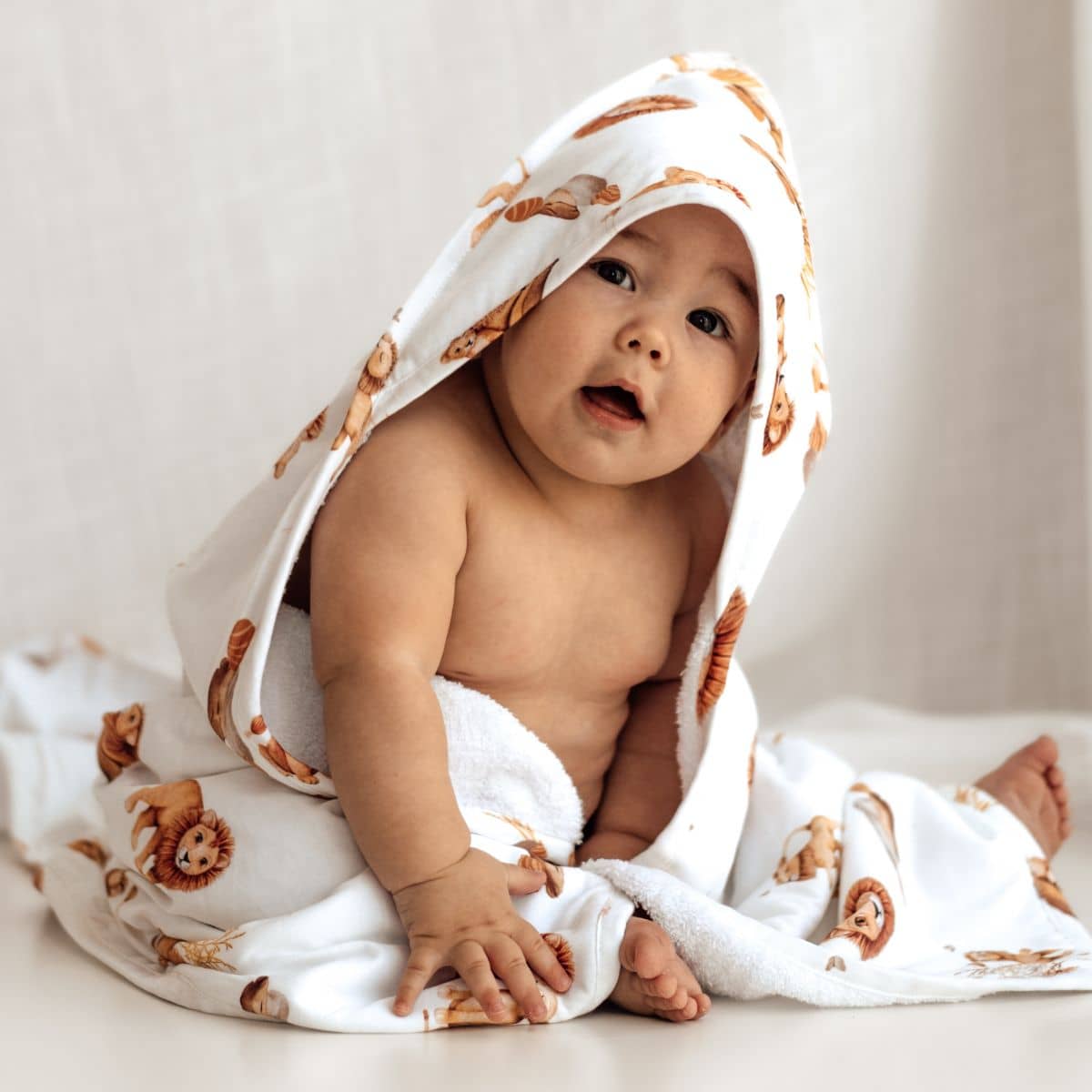 Snuggle Hunny Organic Hooded Baby Towel - Lion