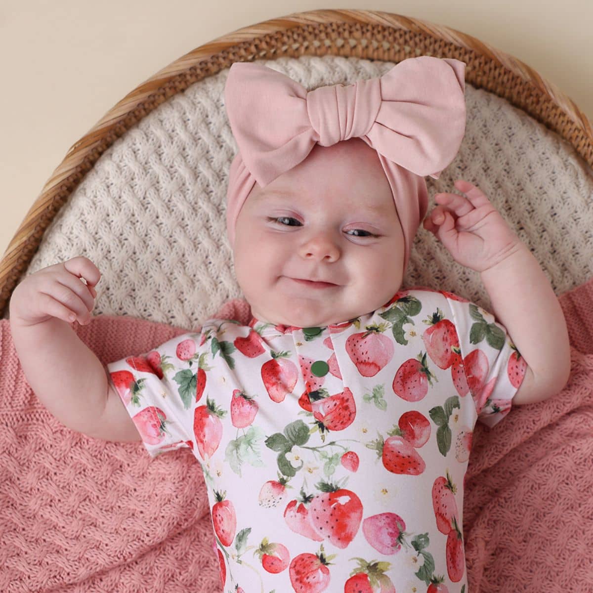 Snuggle Hunny Oversized Bow - Baby Pink