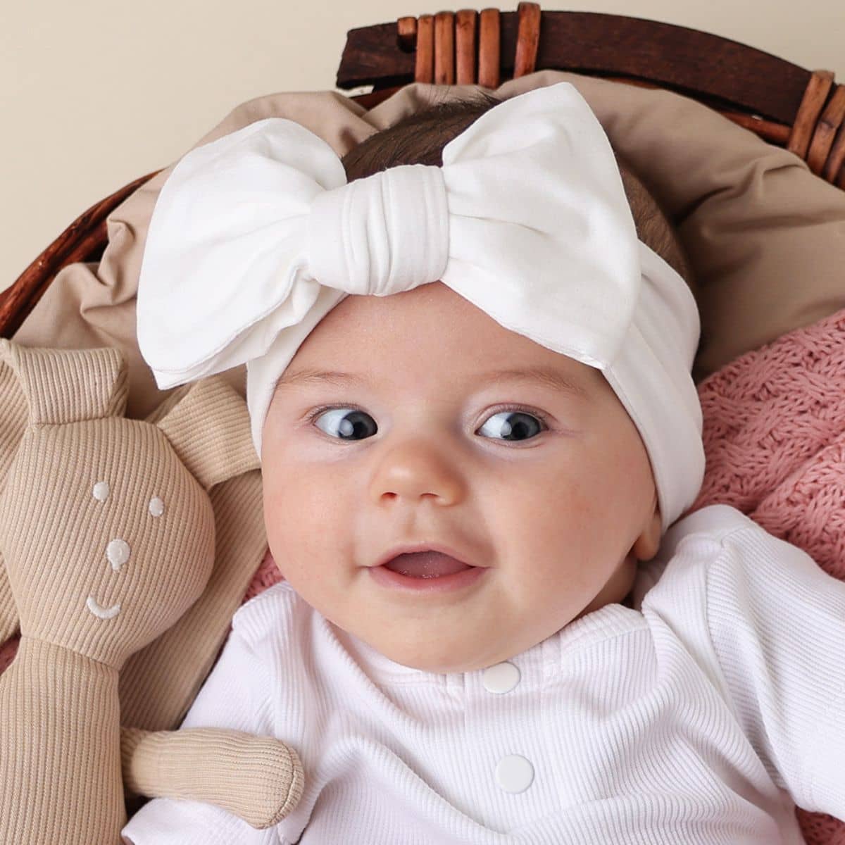 Snuggle Hunny Oversized Bow - Milk