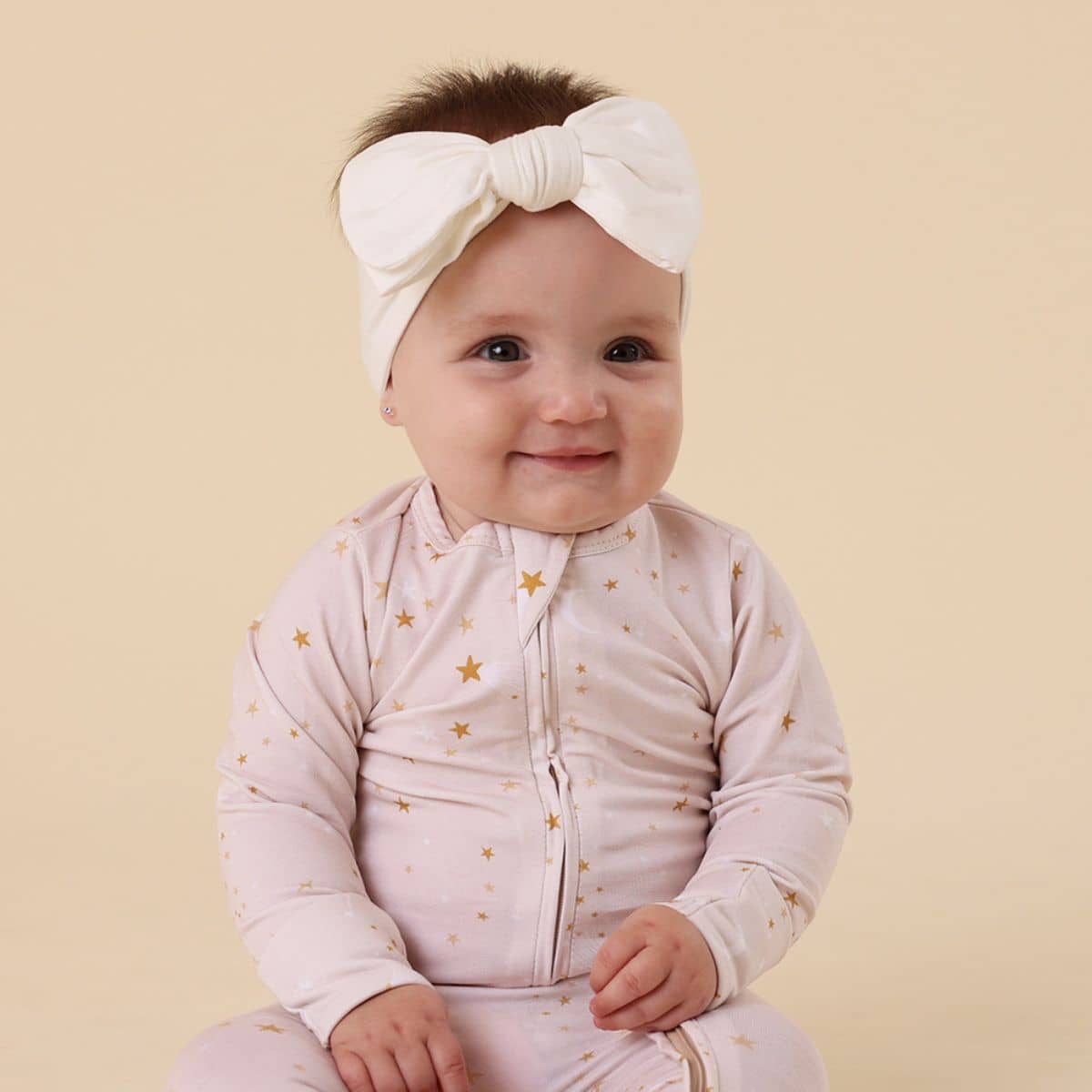 Snuggle Hunny Oversized Bow - Milk