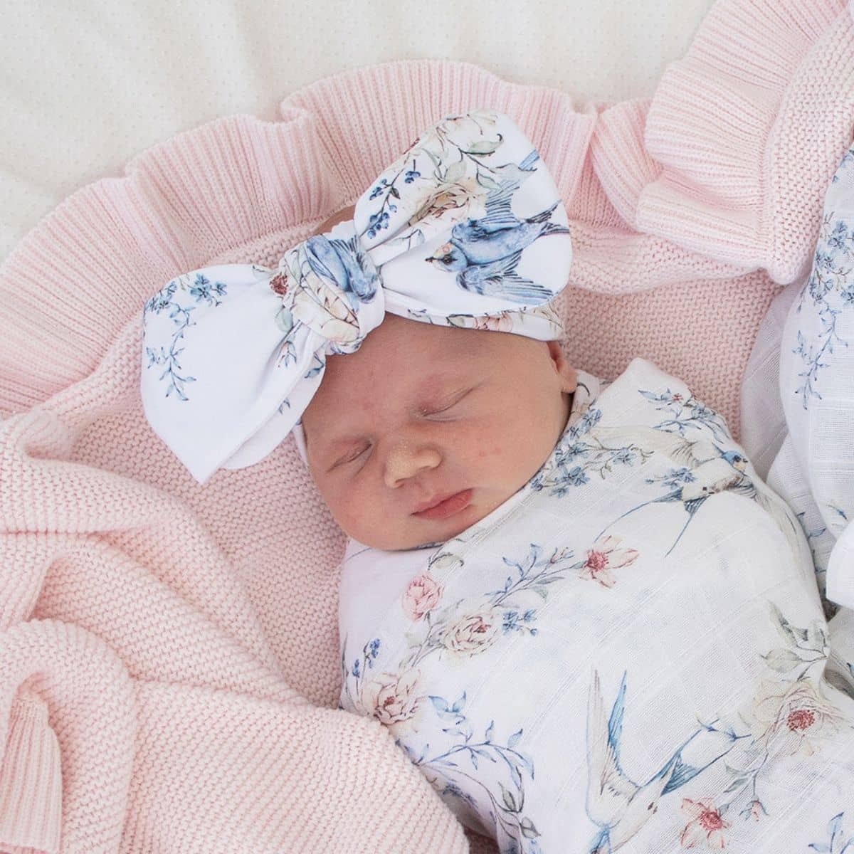 Snuggle Hunny Oversized Bow - Sweet Swallows