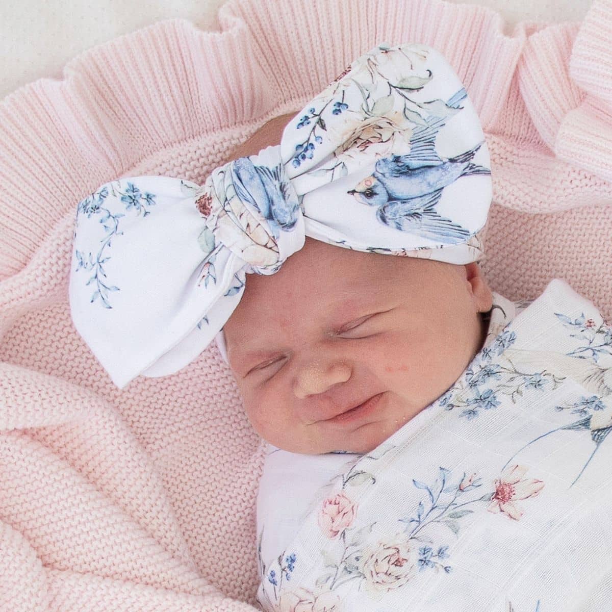 Snuggle Hunny Oversized Bow - Sweet Swallows