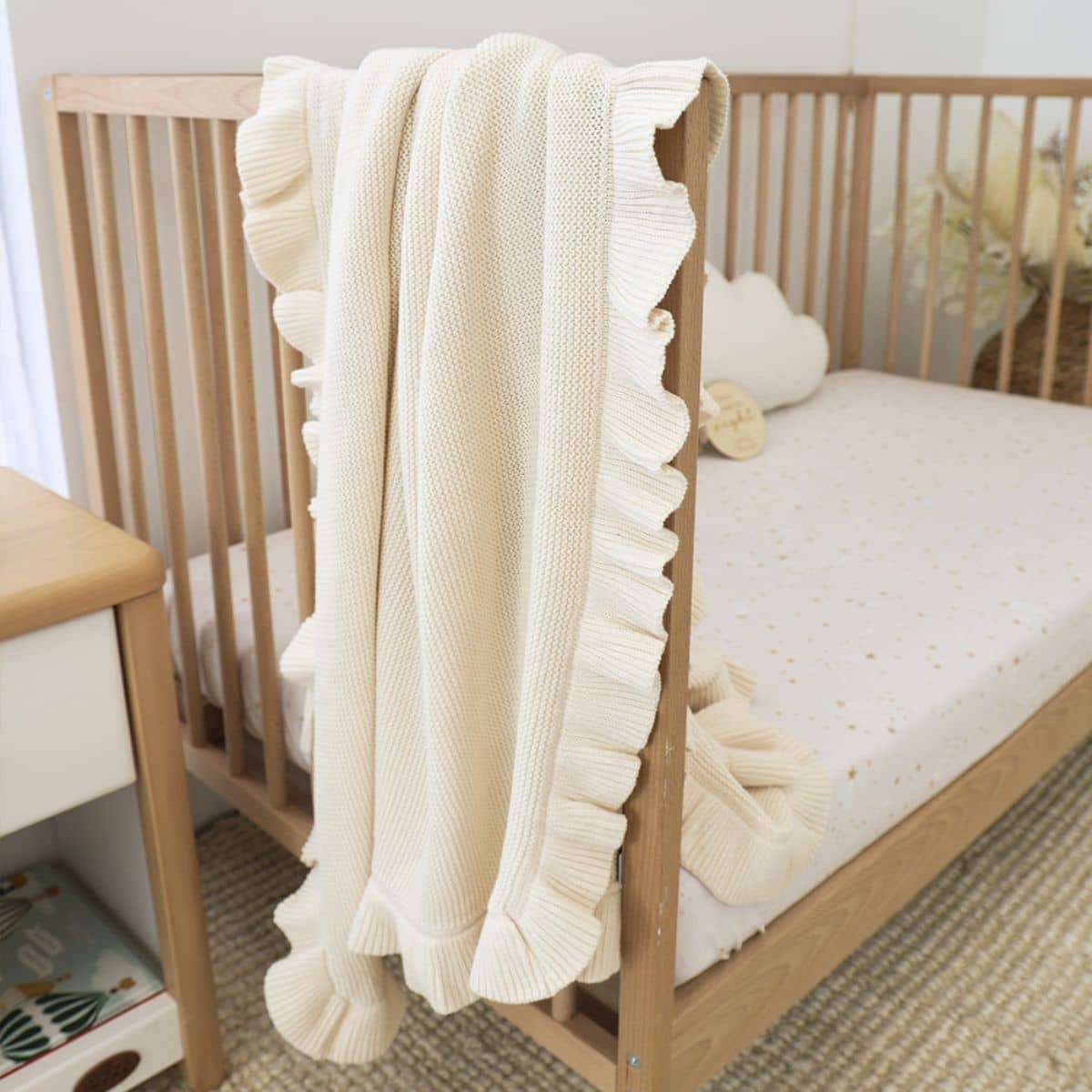 Snuggle Hunny Ruffle Knit Baby Blanket - Cream