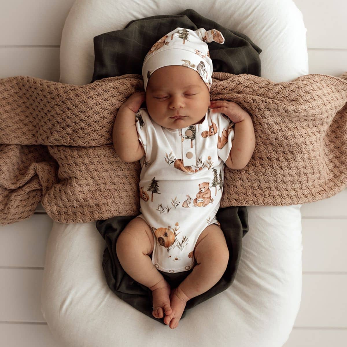 Snuggle Hunny Short Sleeve Bodysuit - Bears