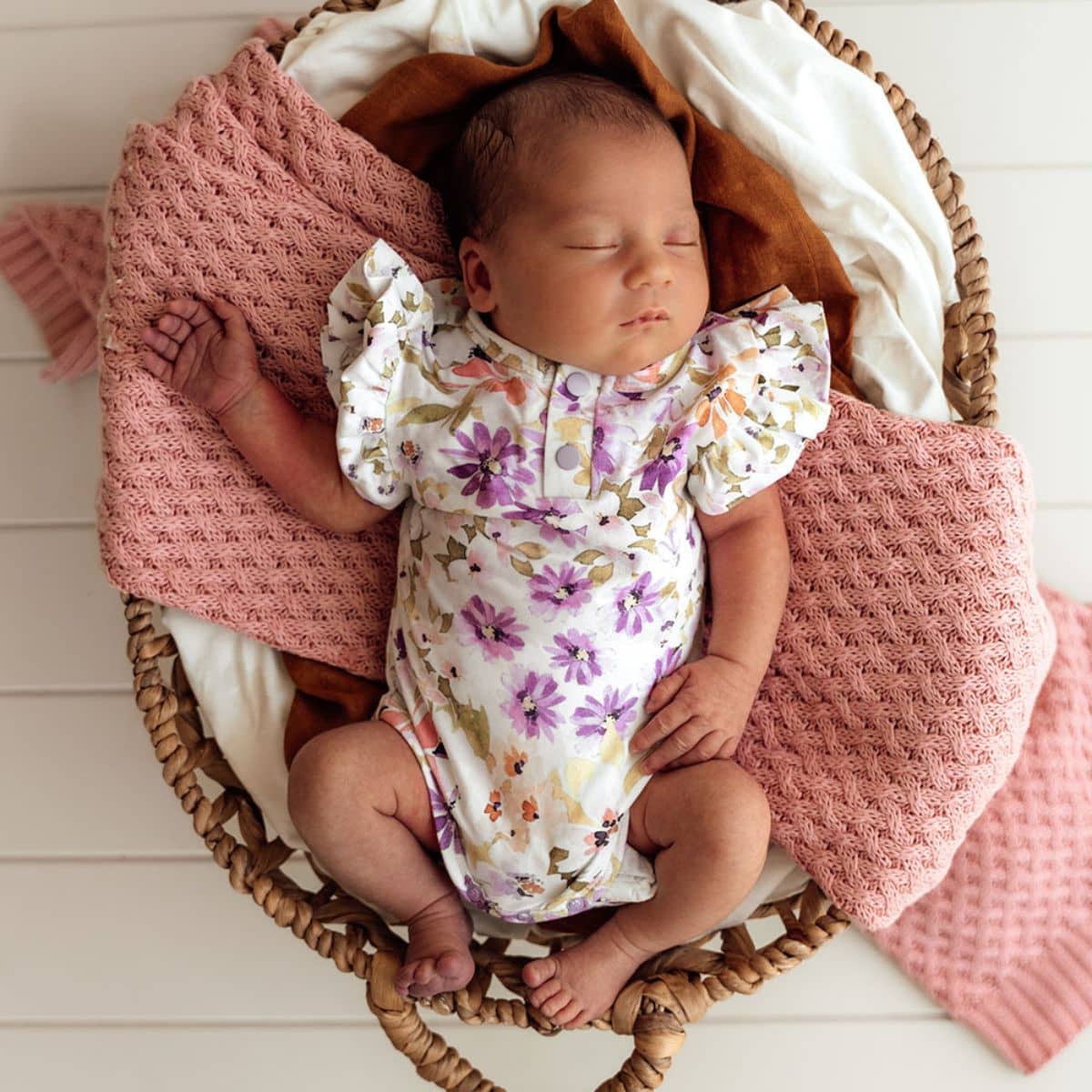 Snuggle Hunny Short Sleeve Bodysuit - Isla