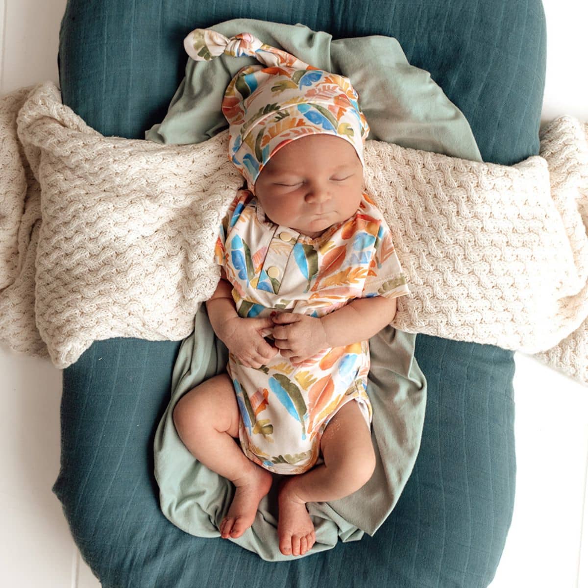 Snuggle Hunny Short Sleeve Bodysuit - Summer Palm