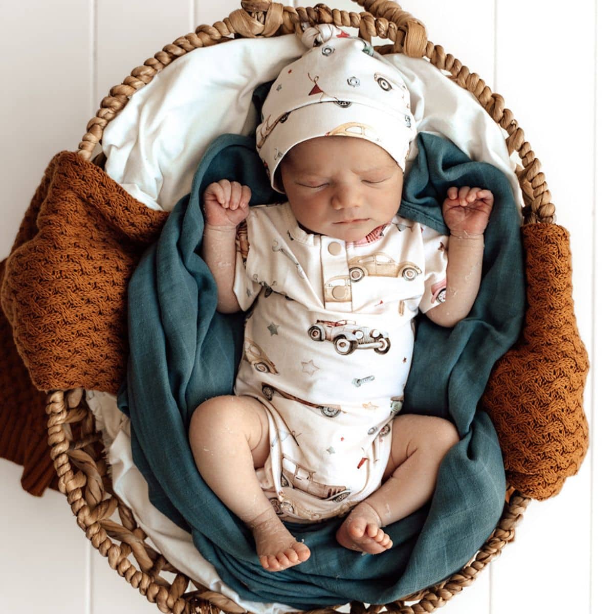 Snuggle Hunny Short Sleeve Bodysuit - Vintage Cars