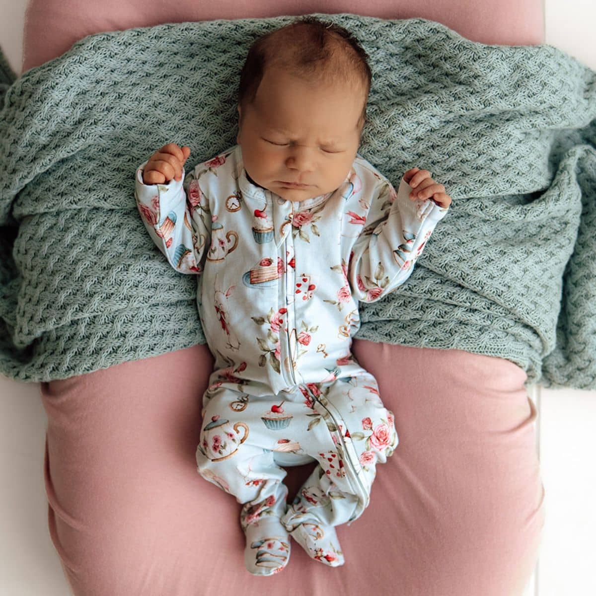 Snuggle Hunny Zip Footie - White Rabbit