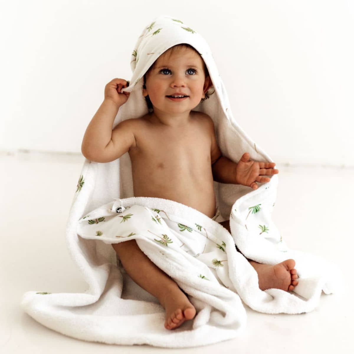 Snuggle Hunny Organic Hooded Baby Towel - Green Palm