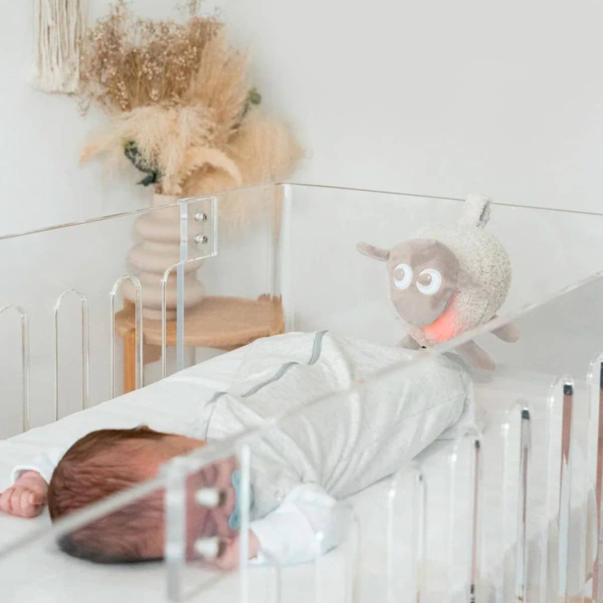 Sweet Dreamers Ewan the Sheep - Deluxe Baby Sleep Aid - Beige