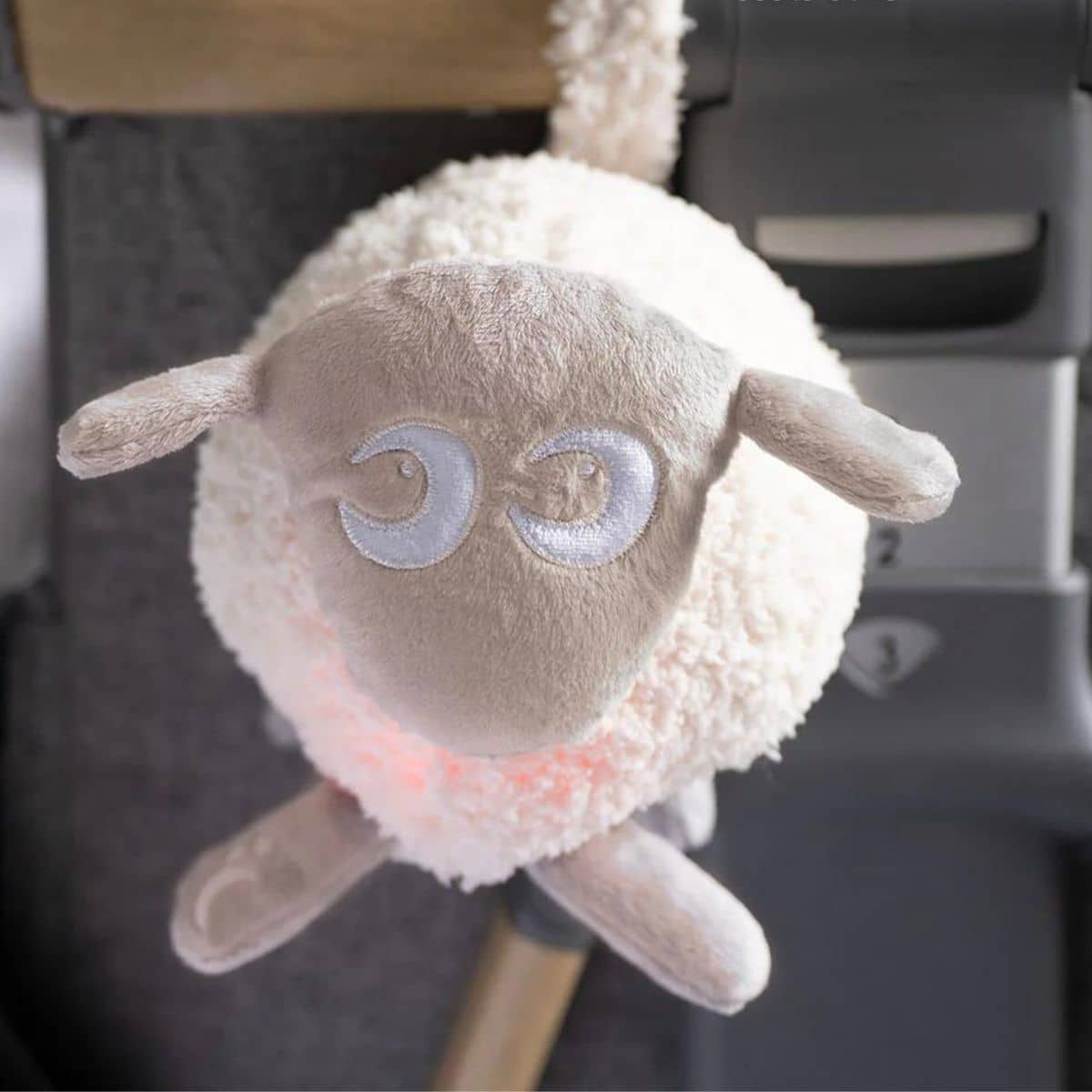 Sweet Dreamers Ewan the Sheep - Deluxe Baby Sleep Aid - Beige