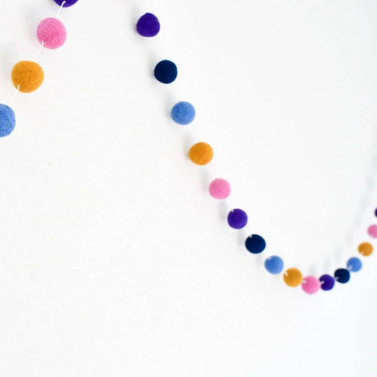 Tara Treasures Pompom Felt Ball Garland - Confetti