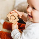 The Kiss Co. Natural Teething Rattle - Pēpi Kiss