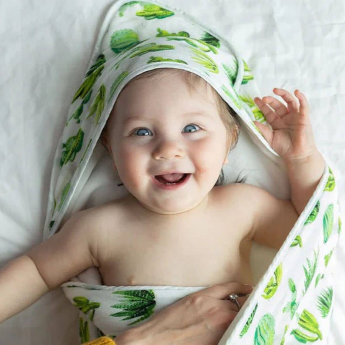 Tiny Twinkle Kaffle Hooded Towel + Washcloth Set - Cacti