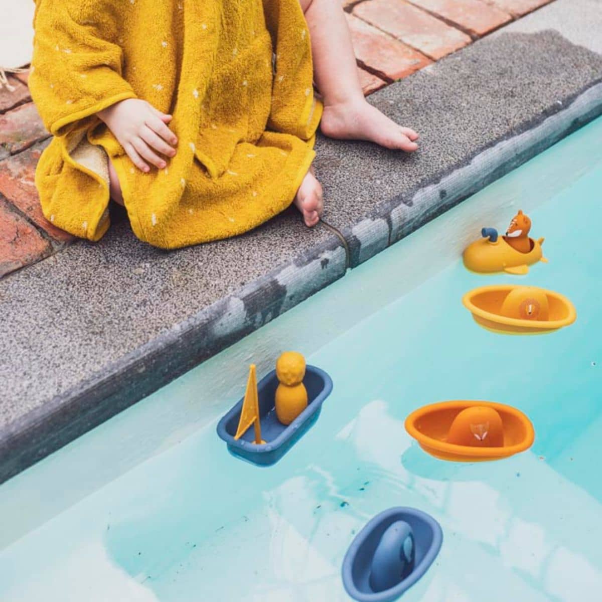 Trixie Bath Toy Submarine - Mr. Fox