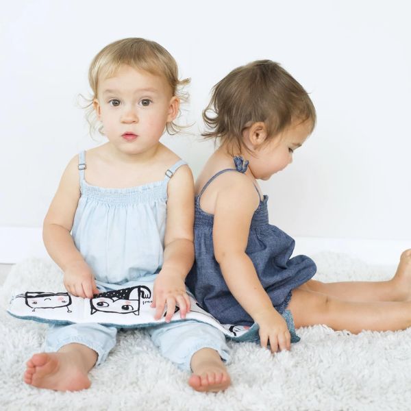 Wee Gallery Babys First Soft Book Friendly Faces in the Wild 1