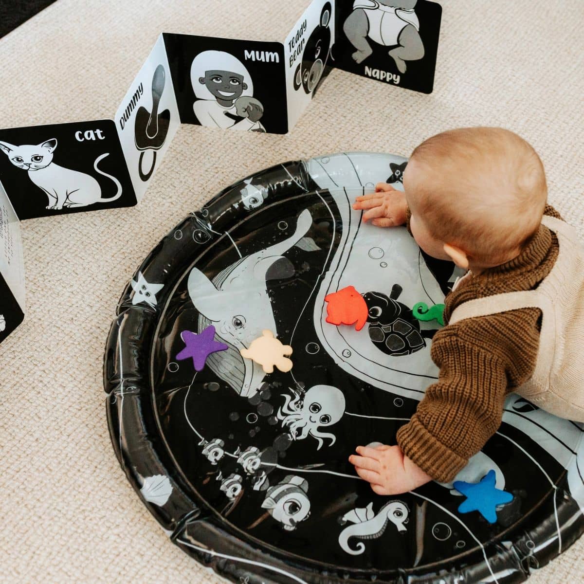 Young Wonderer High Contrast Sensory Water Mat - Under The Sea